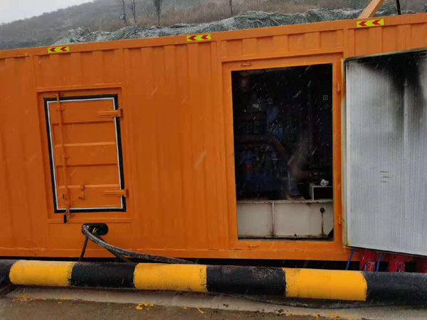新都发电车出租-应急柴油发电机组选什么样的比较好？