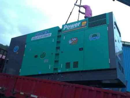 新都柴油发电机组转速不稳定时，如何对发动机进行维护？