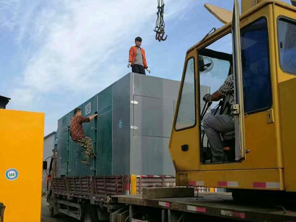 新都更换水冷式机油散热器密封件的操作流程是怎样的？