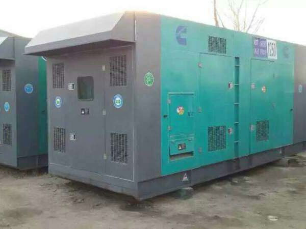 新都合同中关于工期延误的责任如何界定和处理？